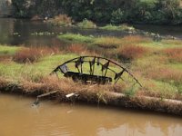 Moulin à aubes pour remonter l'eau de la rivière au canal d'irrigation