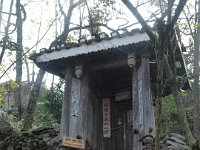 Petit autel animiste dans la montagne