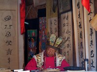 Chamane Dongba à l'oeuvre