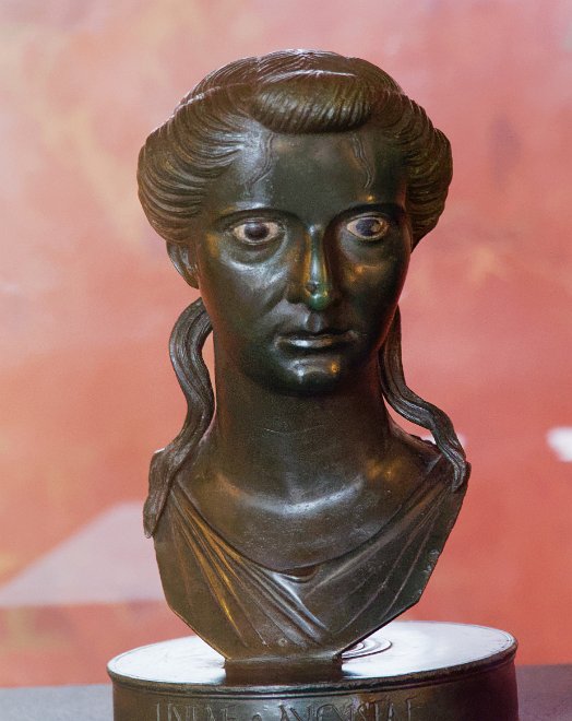 18_antiques_louvres_110