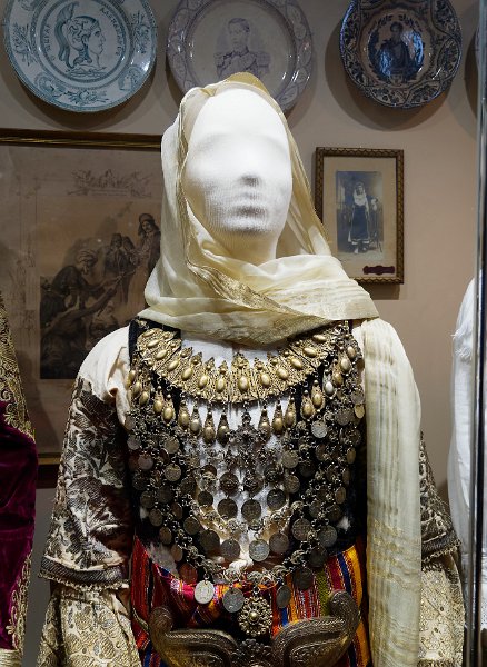 18_delphes_2_musee-folk-chrisso_477