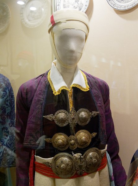 18_delphes_2_musee-folk-chrisso_497