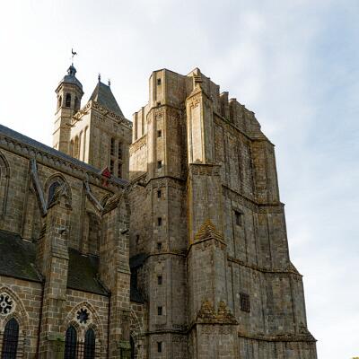Dol de Bretagne : la cathédrale saint-Samson (XIII e -XIV e  siècles)