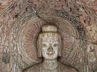 Bouddha Sakyamuni de la grotte centrale Banyang  (dynastie Wei du Nord, 520-523)