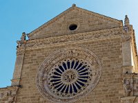 Rosace frontale de la cathédrale de Gravina in Puglia