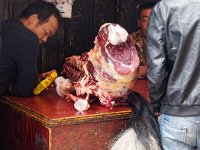 Boucherie de yack au marché de Kangding